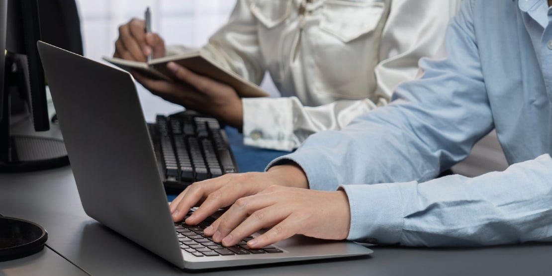 Financial Planner Implementing Financial Planning Software in a Corporate Environment